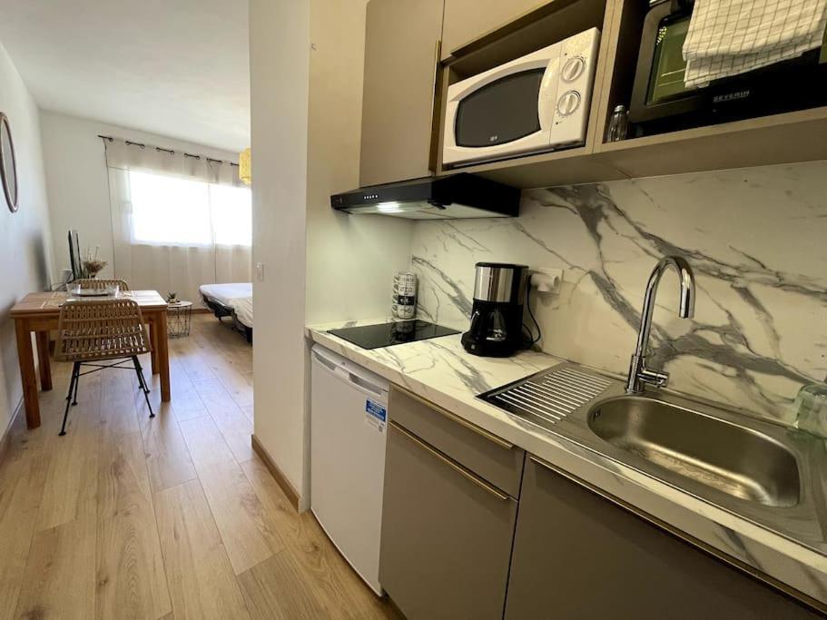 Charmant Studio Climatise Avec Parking, Au Coeur De Pietranera, Plage A 500M, Bastia A 2Km Ville-di-Pietrabugno Экстерьер фото